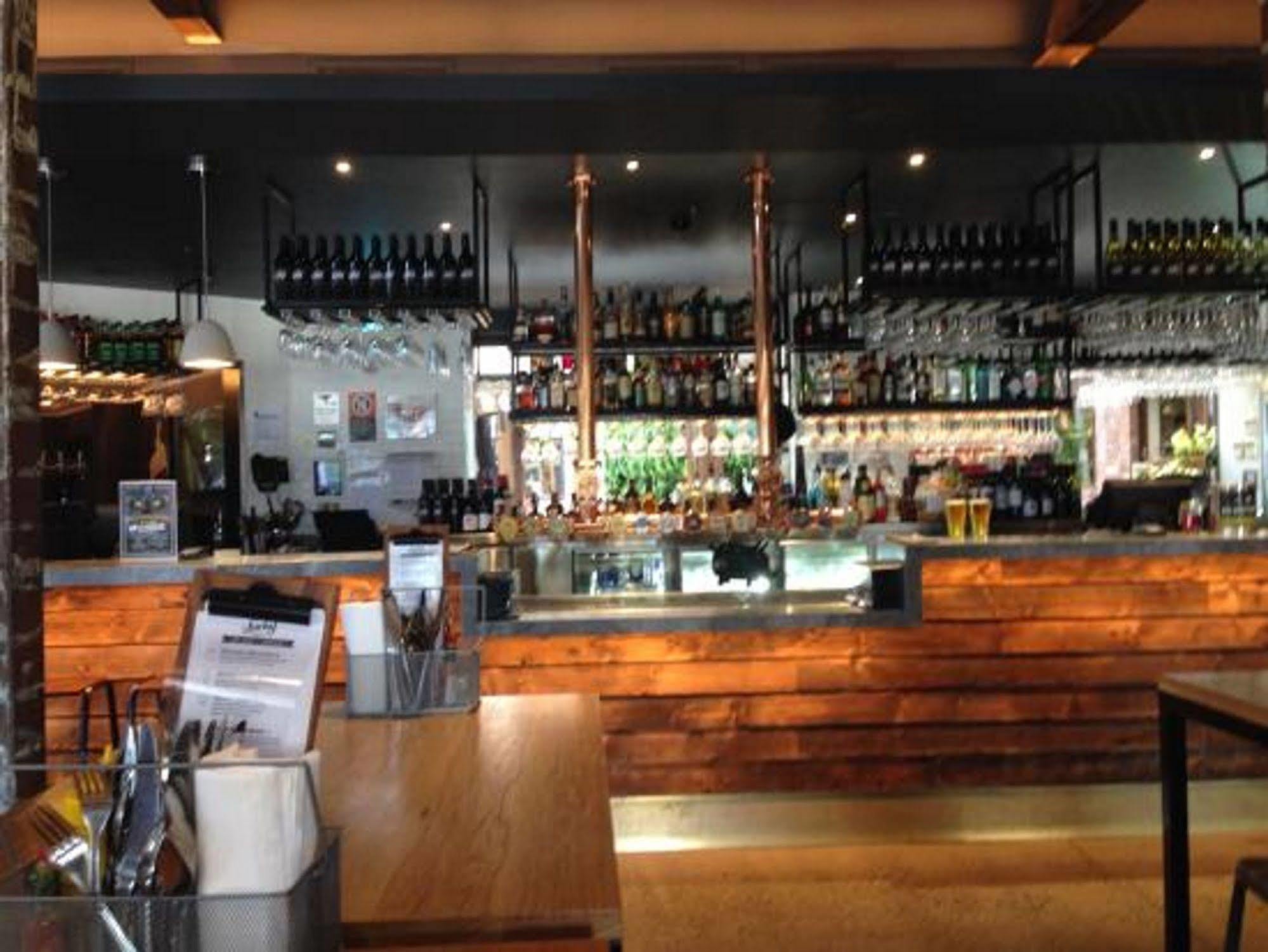 The Lucky Hotel Newcastle Ngoại thất bức ảnh