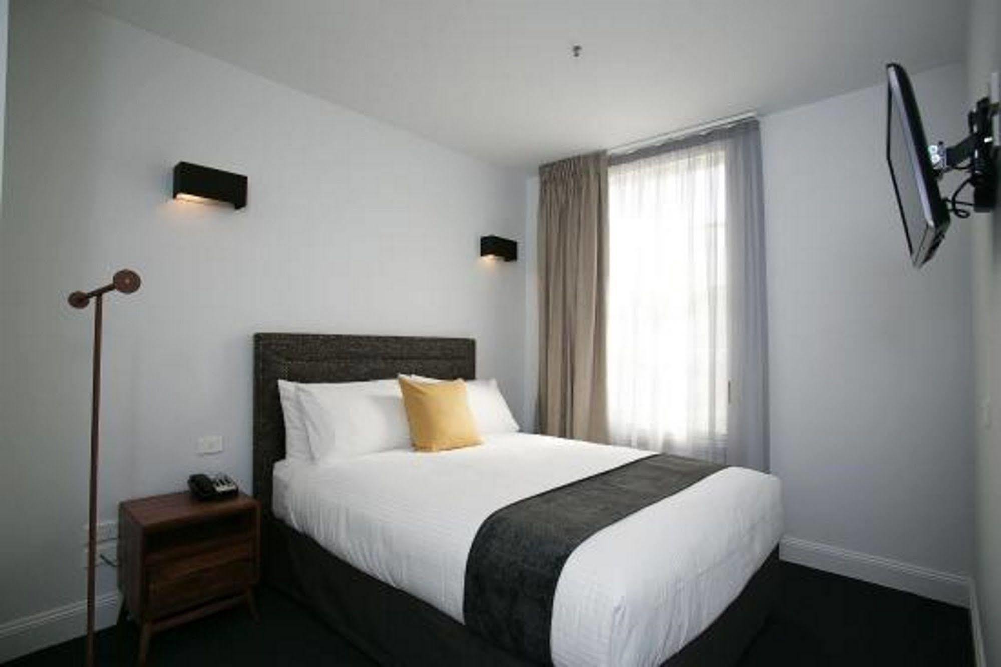 The Lucky Hotel Newcastle Ngoại thất bức ảnh